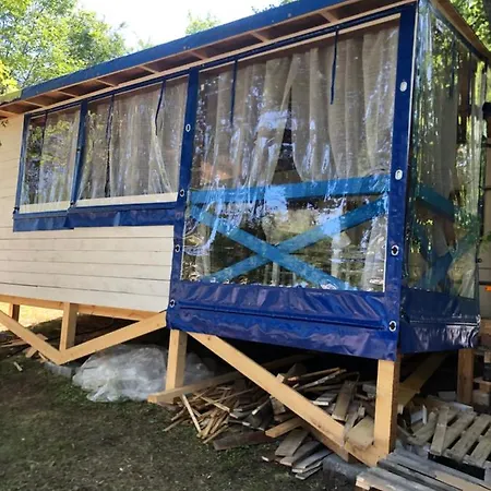 Caravans And Bungalows Vayana Campsite *